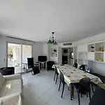 Climatisé En Centre-ville De - Fr-1-100-356 Appartamento Cavalaire-sur-Mer