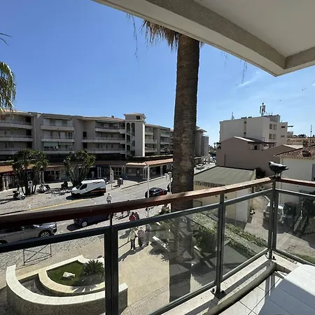 Climatisé En Centre-ville De - Fr-1-100-356 *