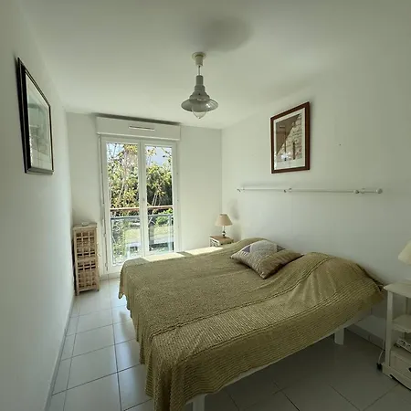 Climatisé En Centre-ville De - Fr-1-100-356 Appartement *