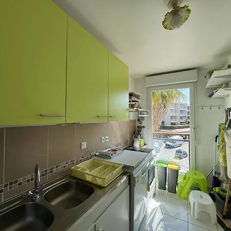 Climatisé En Centre-ville De - Fr-1-100-356 Appartement Cavalaire-sur-Mer
